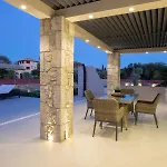 Villa Varko Premium